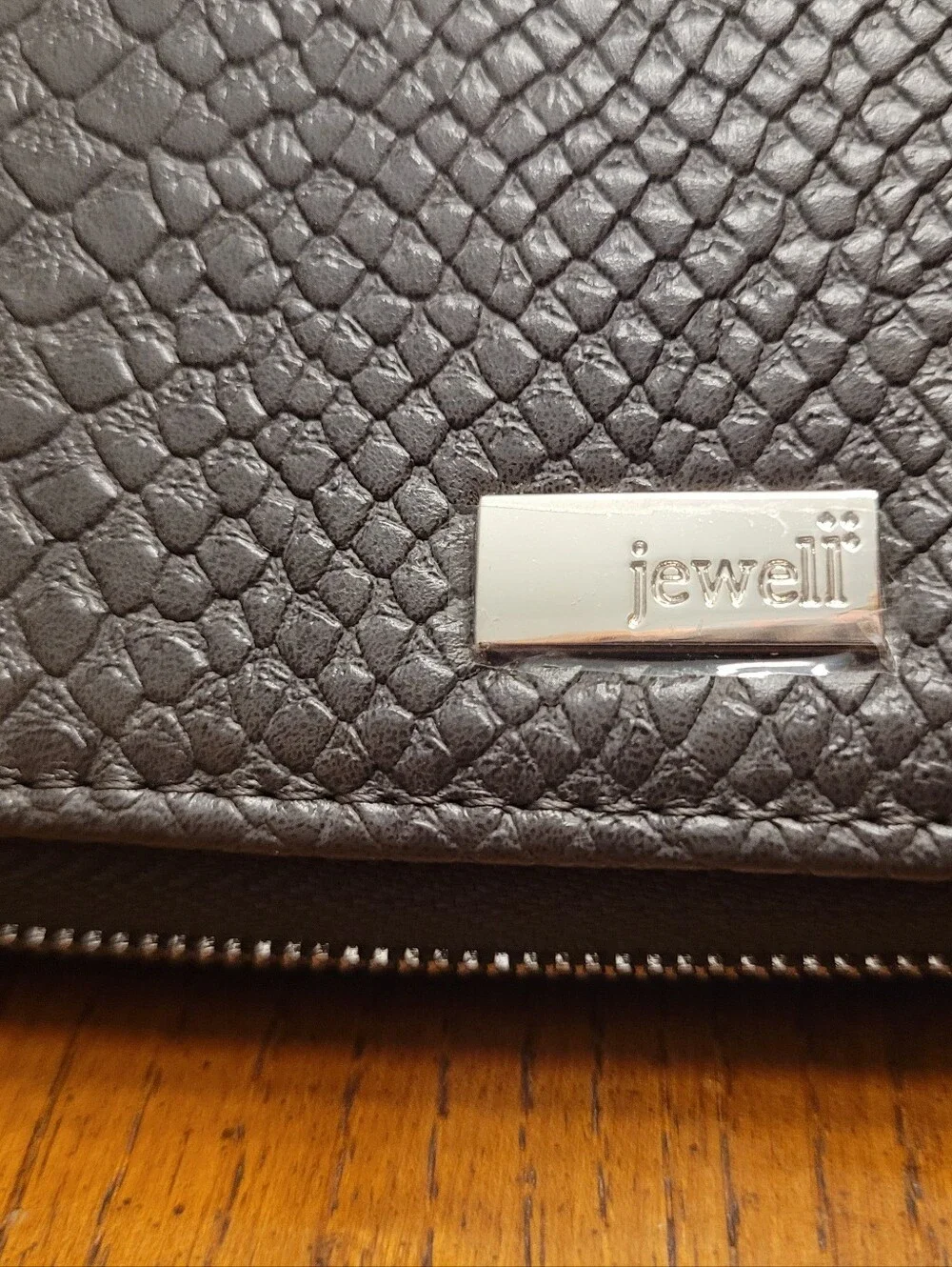 Thirty-One "All About the Benjamins" Wallet - City Charcoal Snake - NWT - Picture 6 of 13